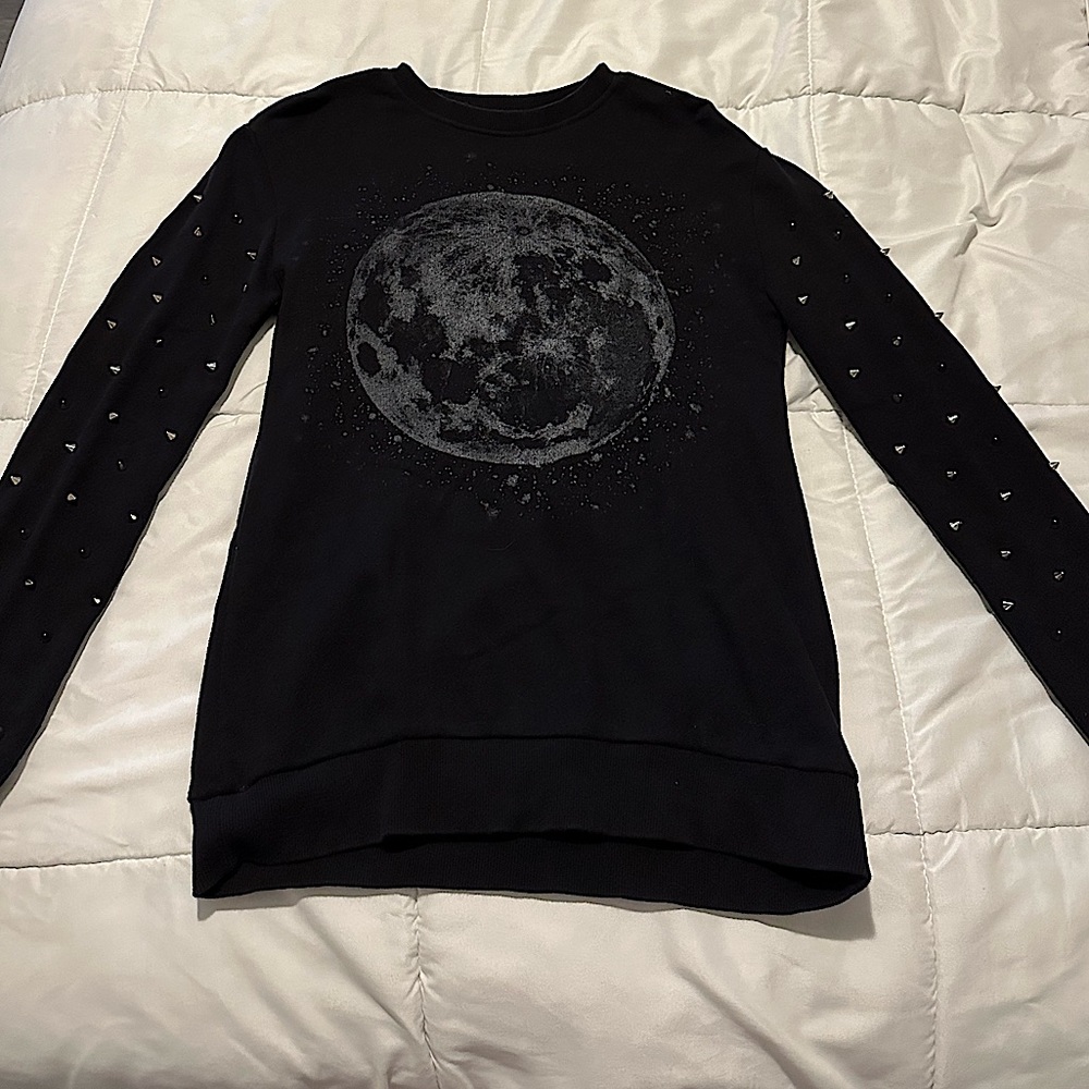 Studded sweatshirt